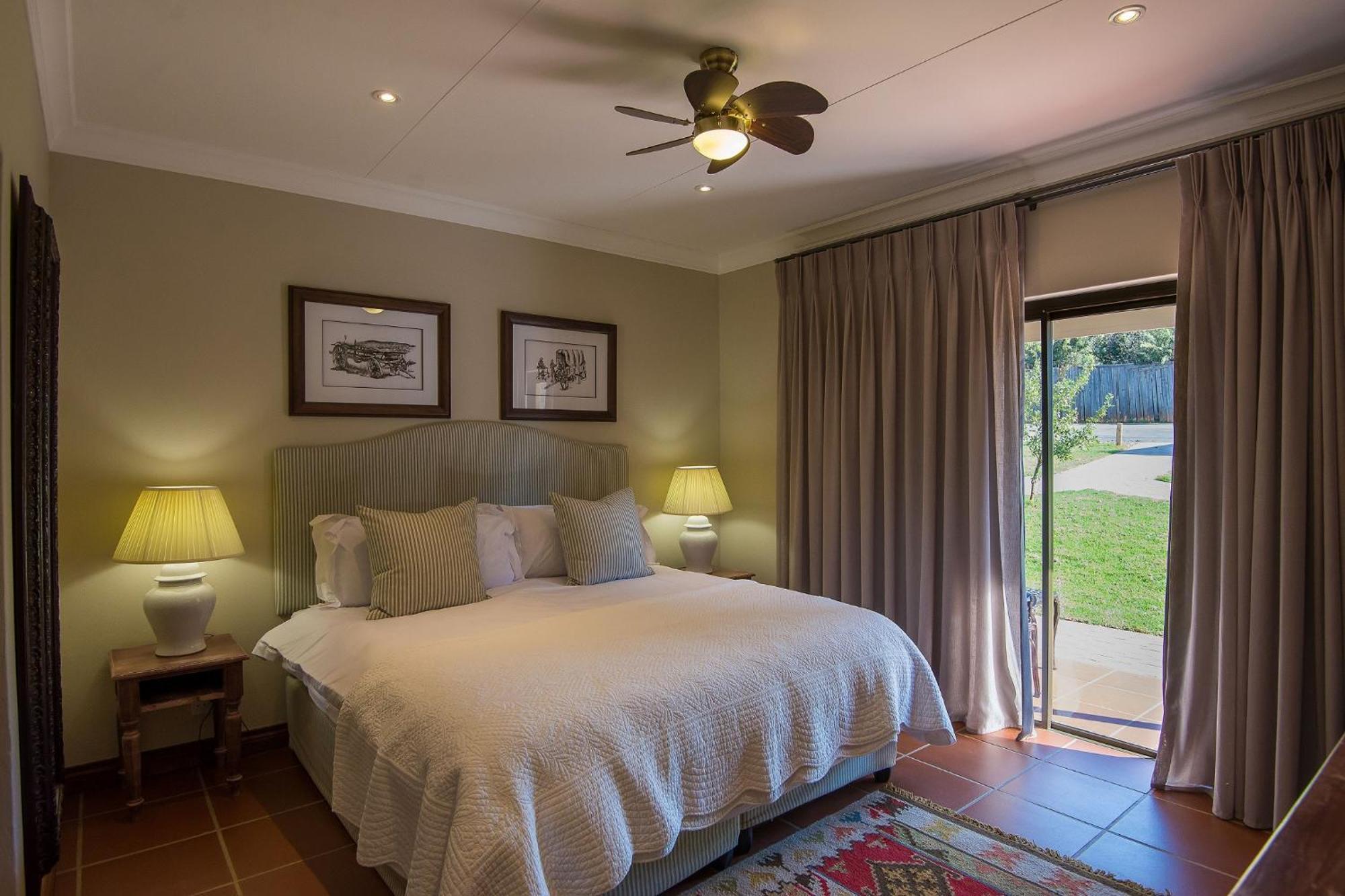 African Hills Safari Lodge & Spa Магалисбург Номер фото